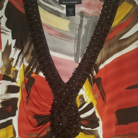 Dress - Picture 3 of 4